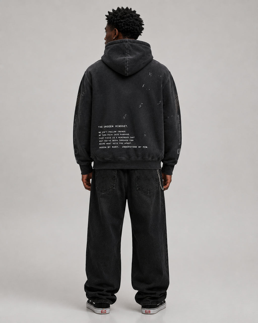 UNSEEN WORLDWIDE VINTAGE FRAYED HOODIE.